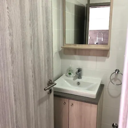 Lucie Biograd Na Moru