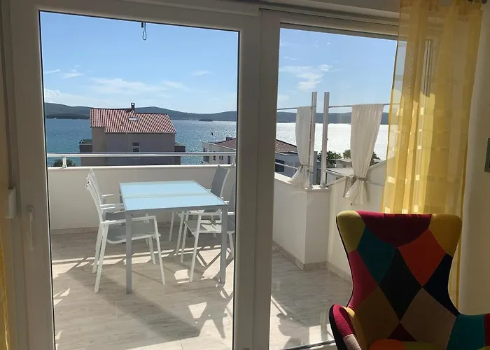 Lucie 4* Biograd Na Moru