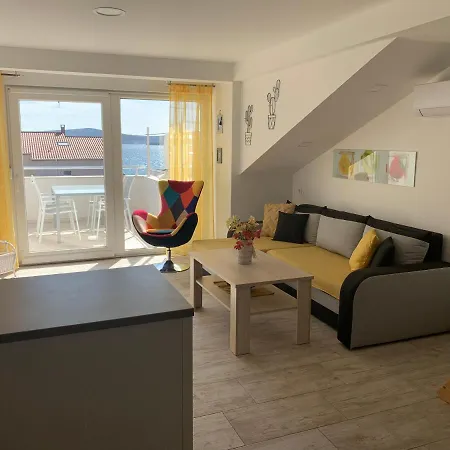 Lucie Guest house Biograd Na Moru